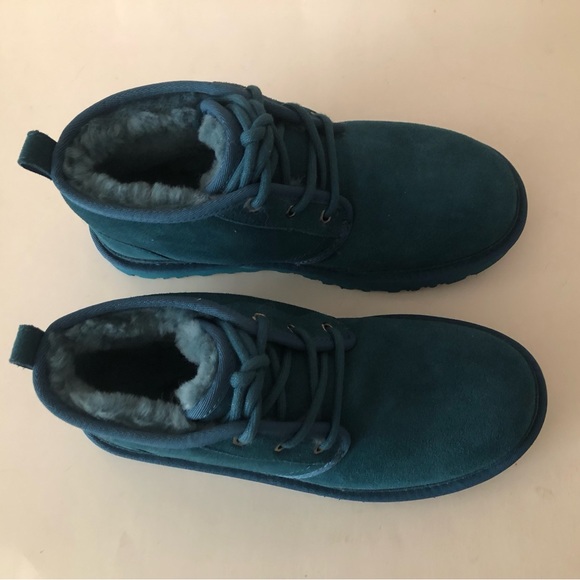 UGG Australia Neumel Chukka suede leather fur Boot. Size: 8, 9 - Picture 7 of 13